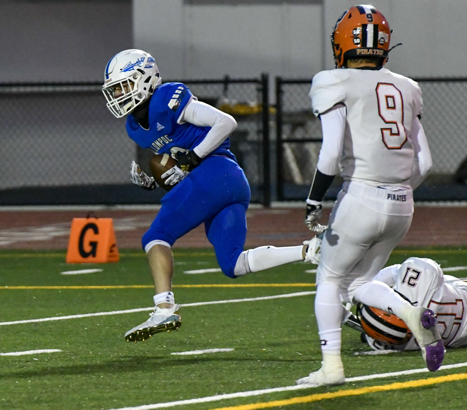 031921 SY Lompoc football 03.JPG